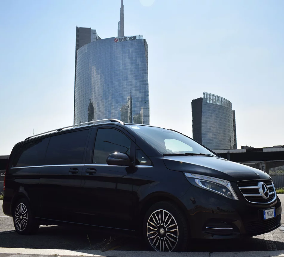 Mercedes-Benz Class V 2019 - Photo 2
