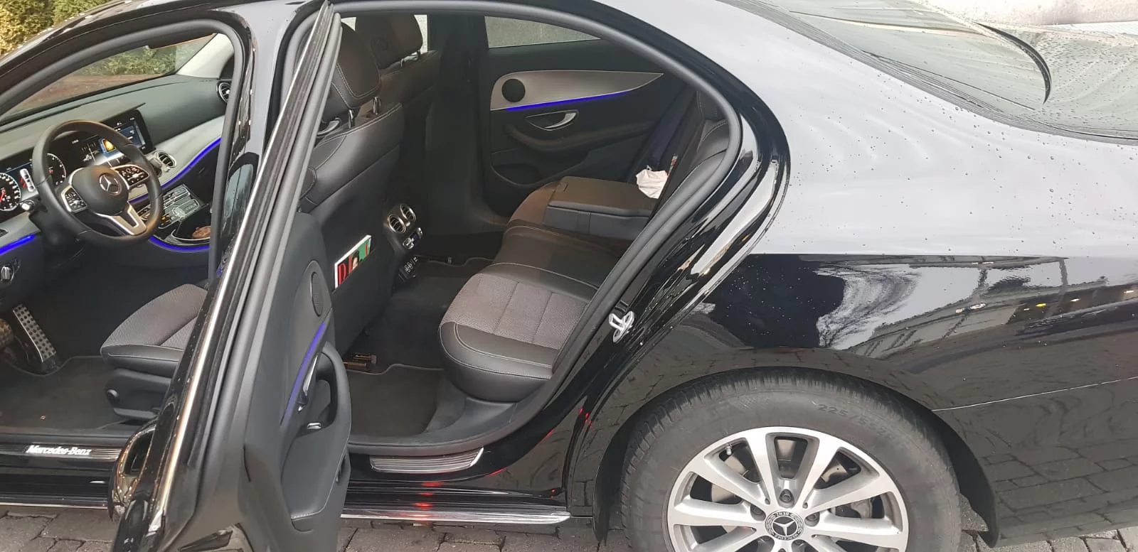 Mercedes-Benz E Class 2019 - Photo 2