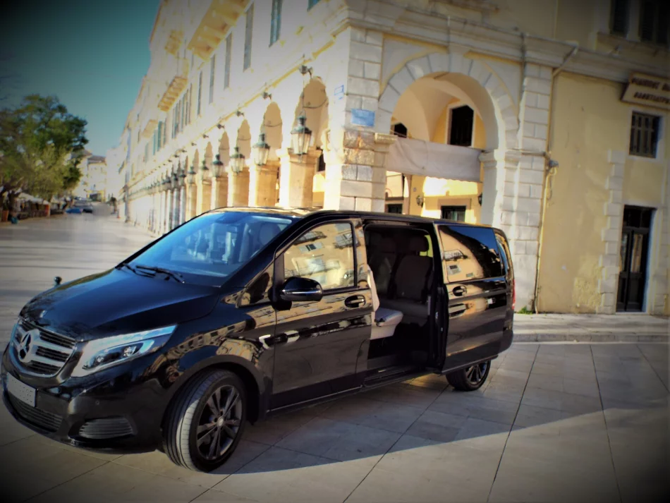 Mercedes-Benz V Class 2017 - Photo 2