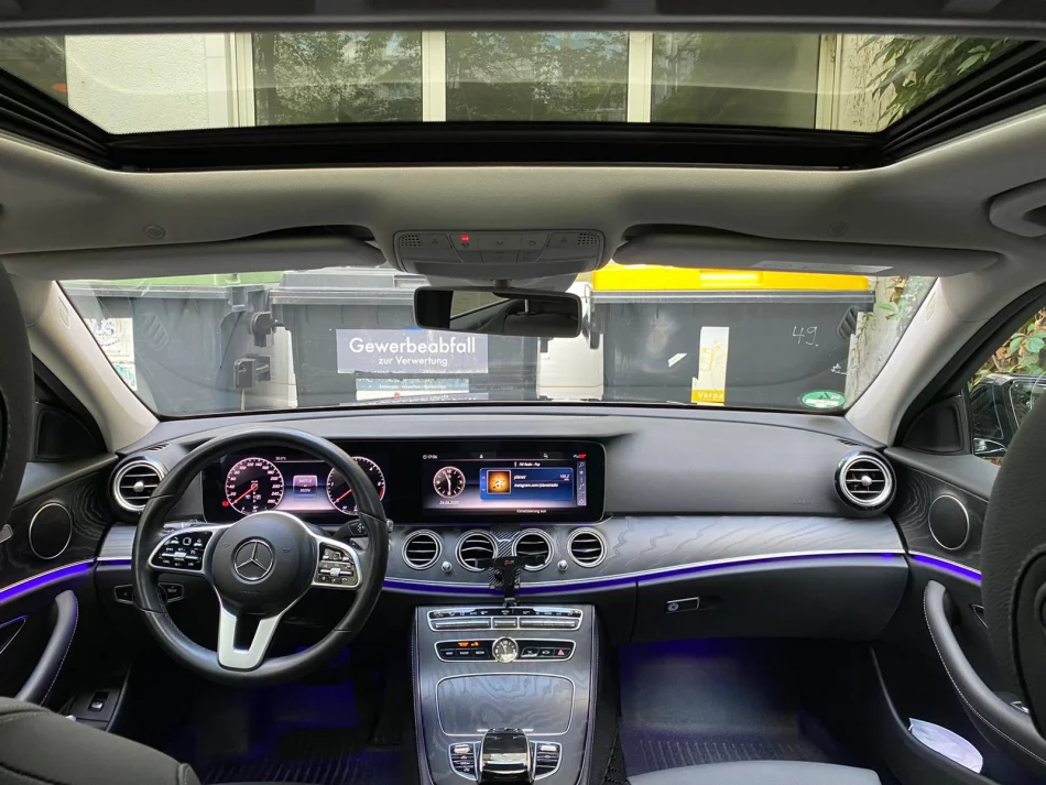 Mercedes-Benz E-class 2019 - Photo 4