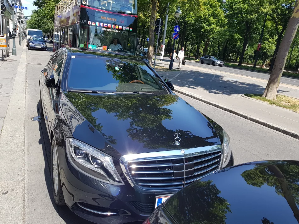 Mercedes-Benz S Class 2016 - Photo 2