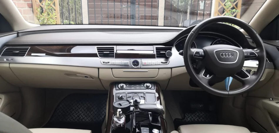 Audi A8 L Exec. 2018 - Photo 3