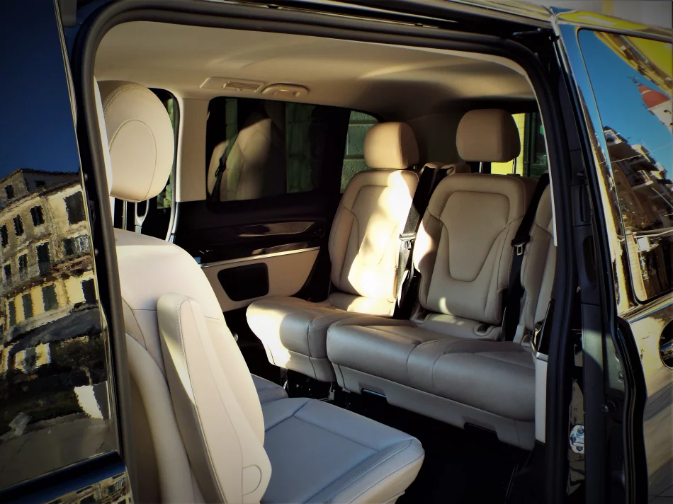 Mercedes-Benz V Class 2017 - Photo 3