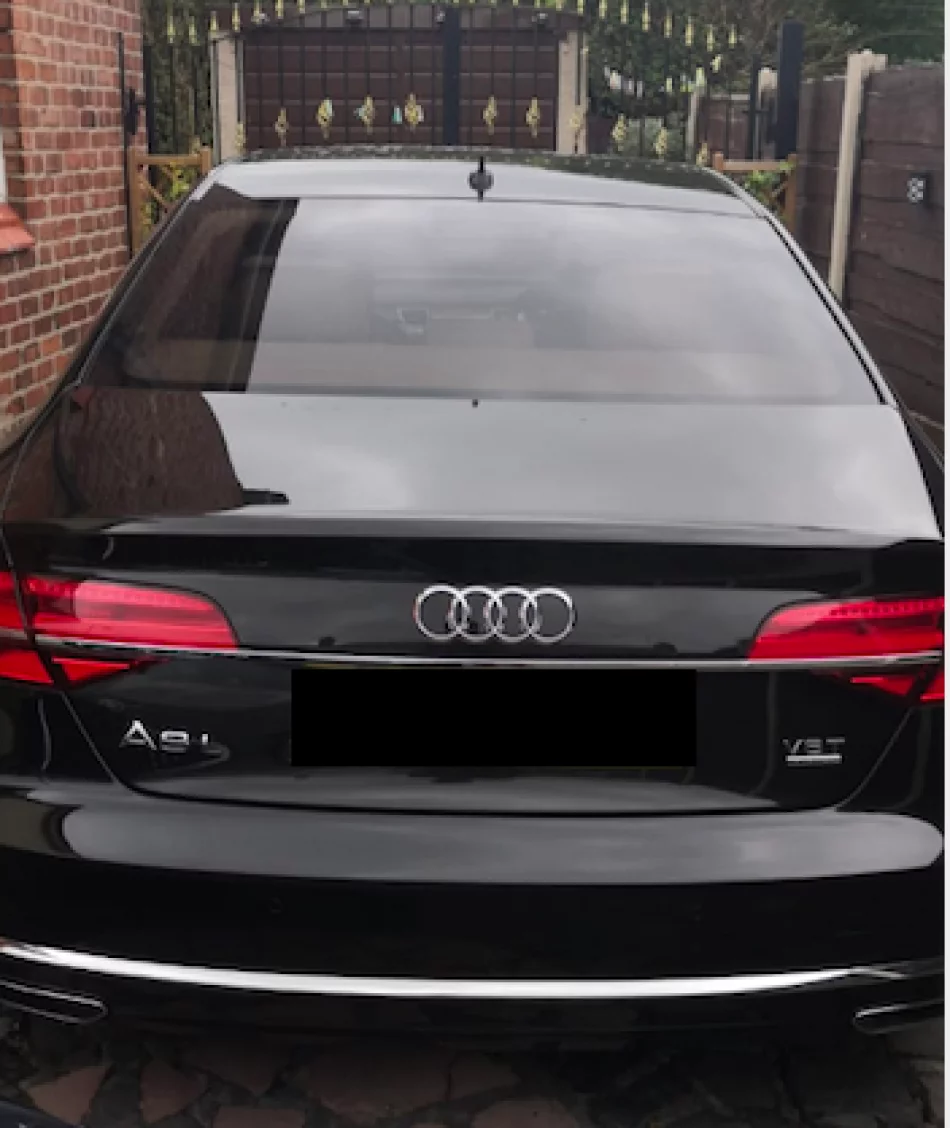 Audi A8 L Exec. 2018 - Photo 2