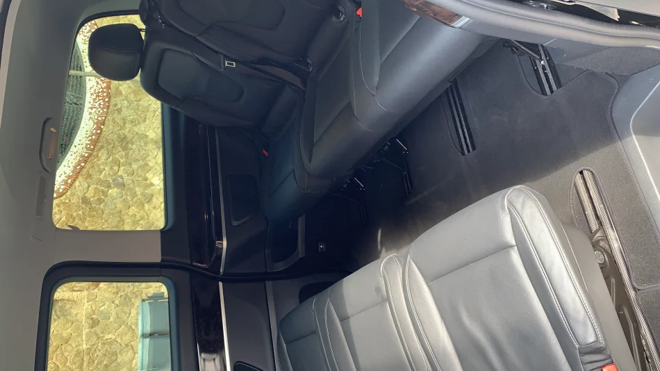 Mercedes-Benz V Class 2019 - Photo 4