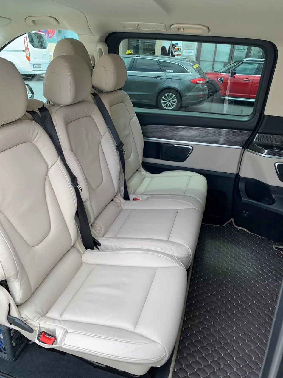 Mercedes-Benz V Class 2019 - Photo 3